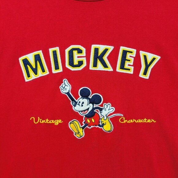 Walt Disney World T-Shirt Womens XXL Vintage Mickey Red Embroidered Mickey Mouse - Picture 2 of 9